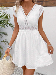 Ilaria French Lace V-Neck Fitted Dress
