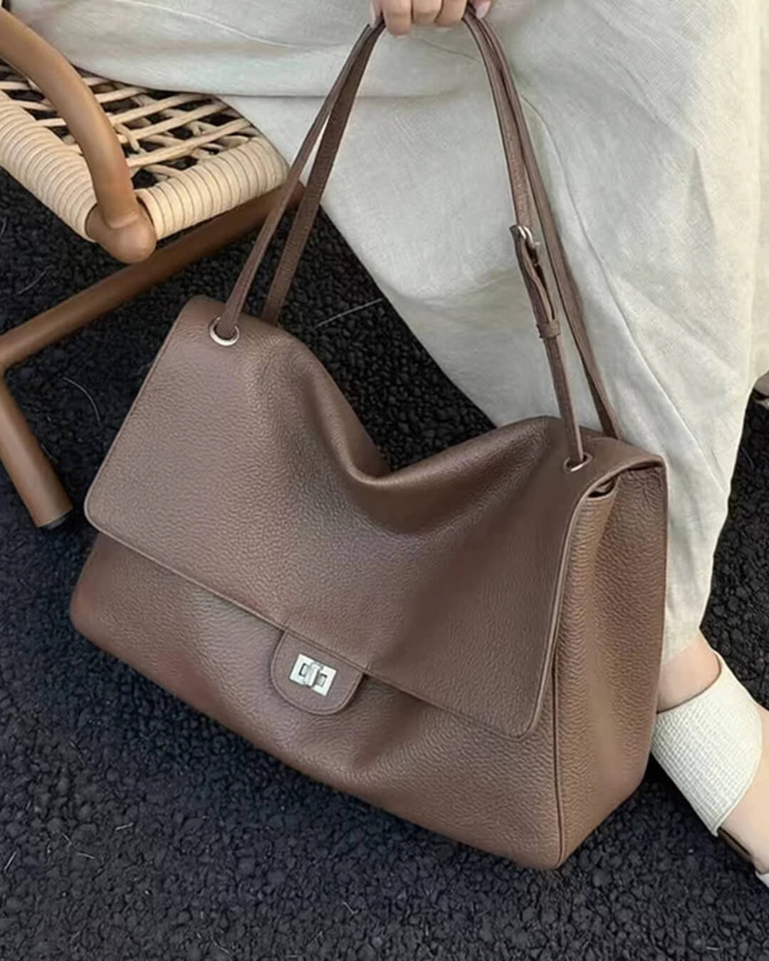 SOERA Miriam Crossbody Leather Shopper Bag - Bag -  Large Taupe
